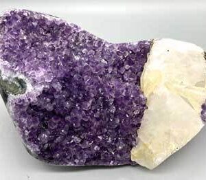 6.9# Amethyst in agate druse