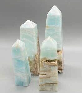 1 kg 3-5″ (4-4/pk) Caribbean Calcite obelisk