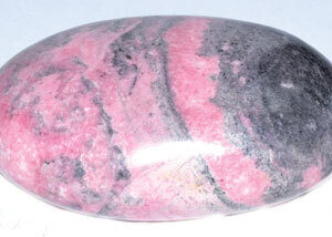 Rhodonite palm stone
